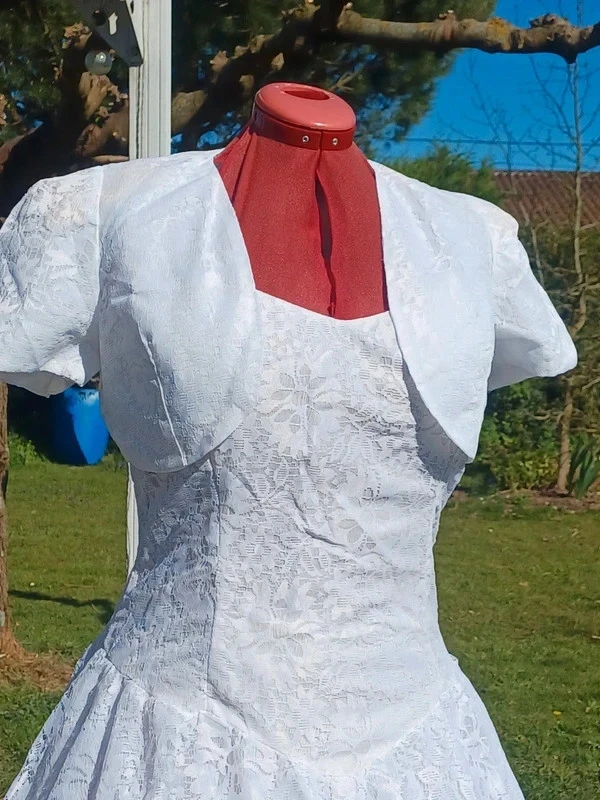 Bustier trouwjurk van kanten + bolero – photo 8